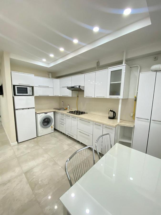 New Lux Apartment In Кишинёв Экстерьер фото