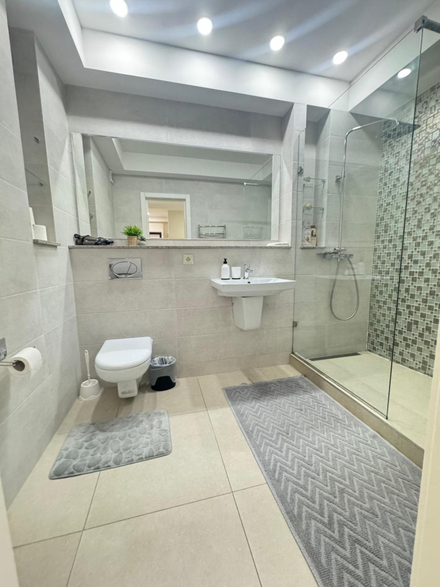 New Lux Apartment In Кишинёв Экстерьер фото